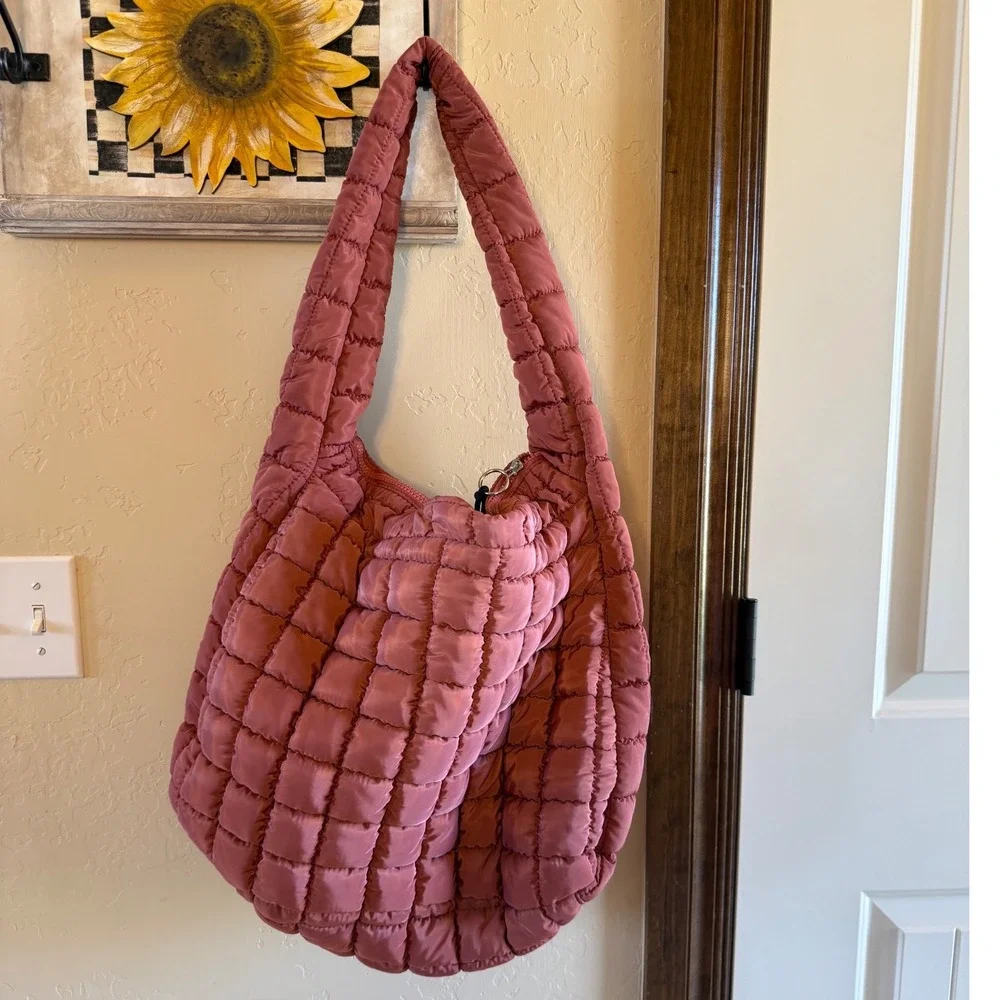 Free People Movement Puffer Bag Faded Mauve Rose Color Like New Multipocketed - Picture 2 of 4
